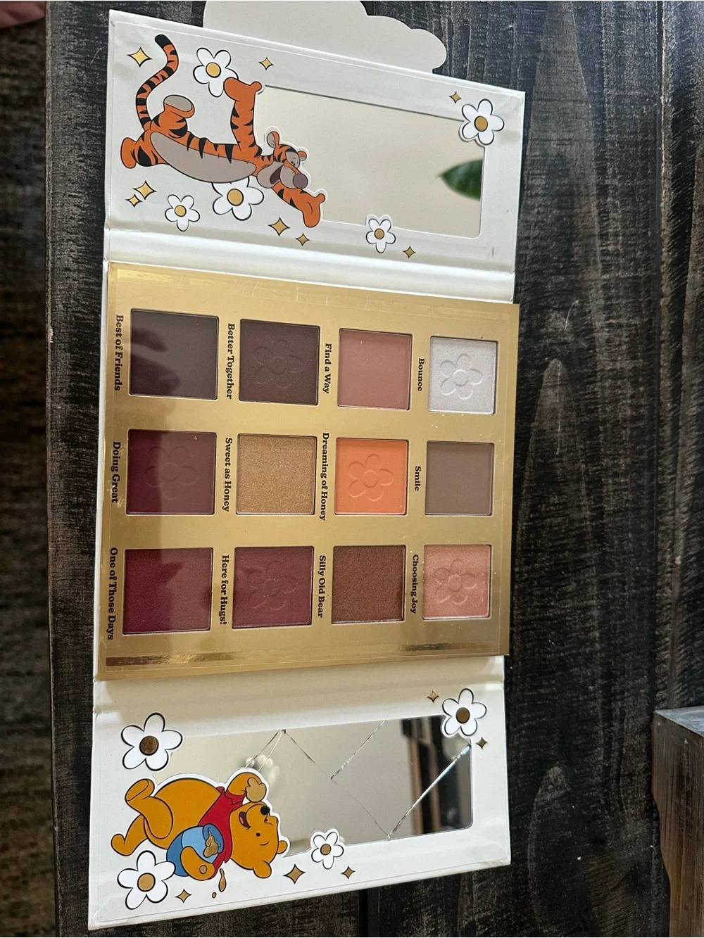 Disney Winnie the Pooh Warm Rich Tones Eyeshadow Palette